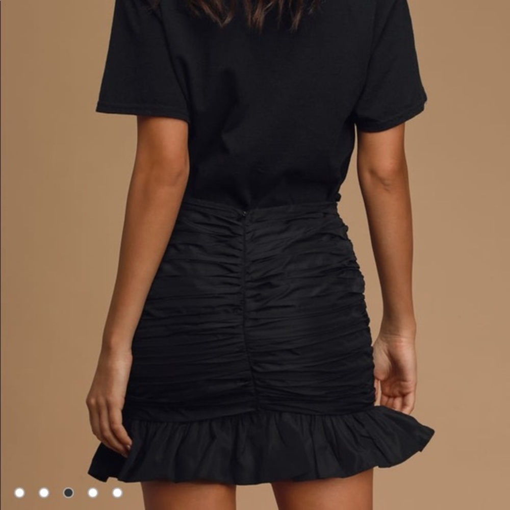 Bubble Ruched Mini Skirt (NWT) - Picture 3 of 4